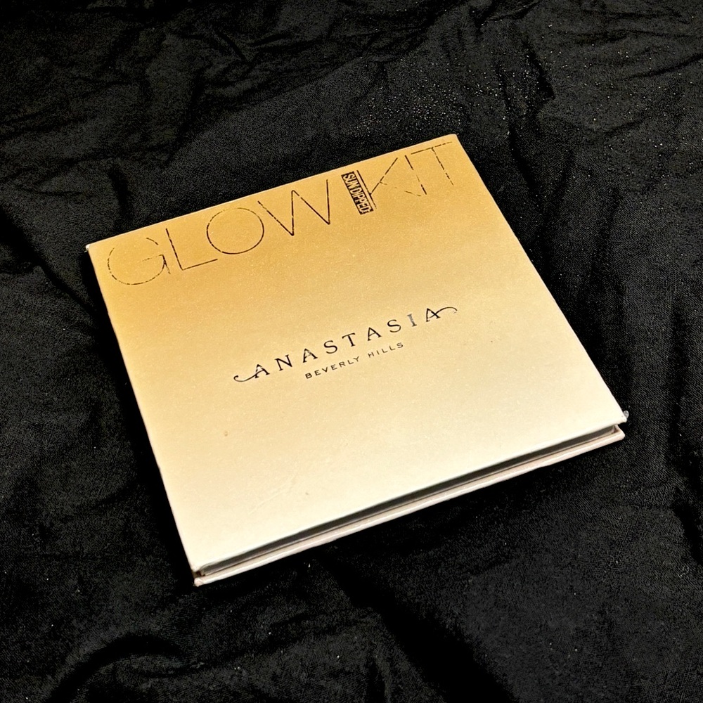 Anastasia Beverly Hills Glow Kit